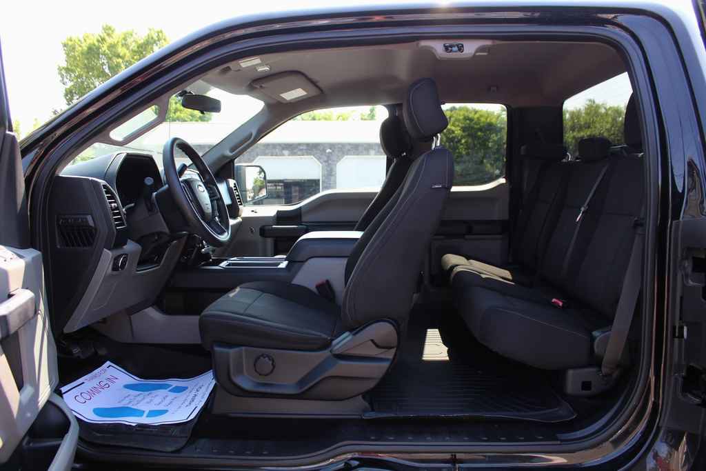 Used 2017 Ford F150 XL w/ Equipment Group 101A Mid AWD/4WD image 10