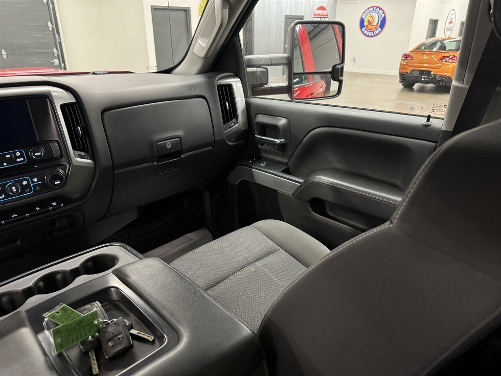 Used 2018 Chevrolet Silverado 2500 LT w/ LT Convenience Package AWD/4WD image 30