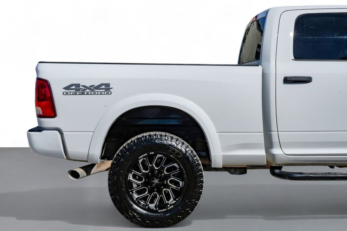 Used 2018 RAM 2500 Tradesman w/ Chrome Appearance Group image 7