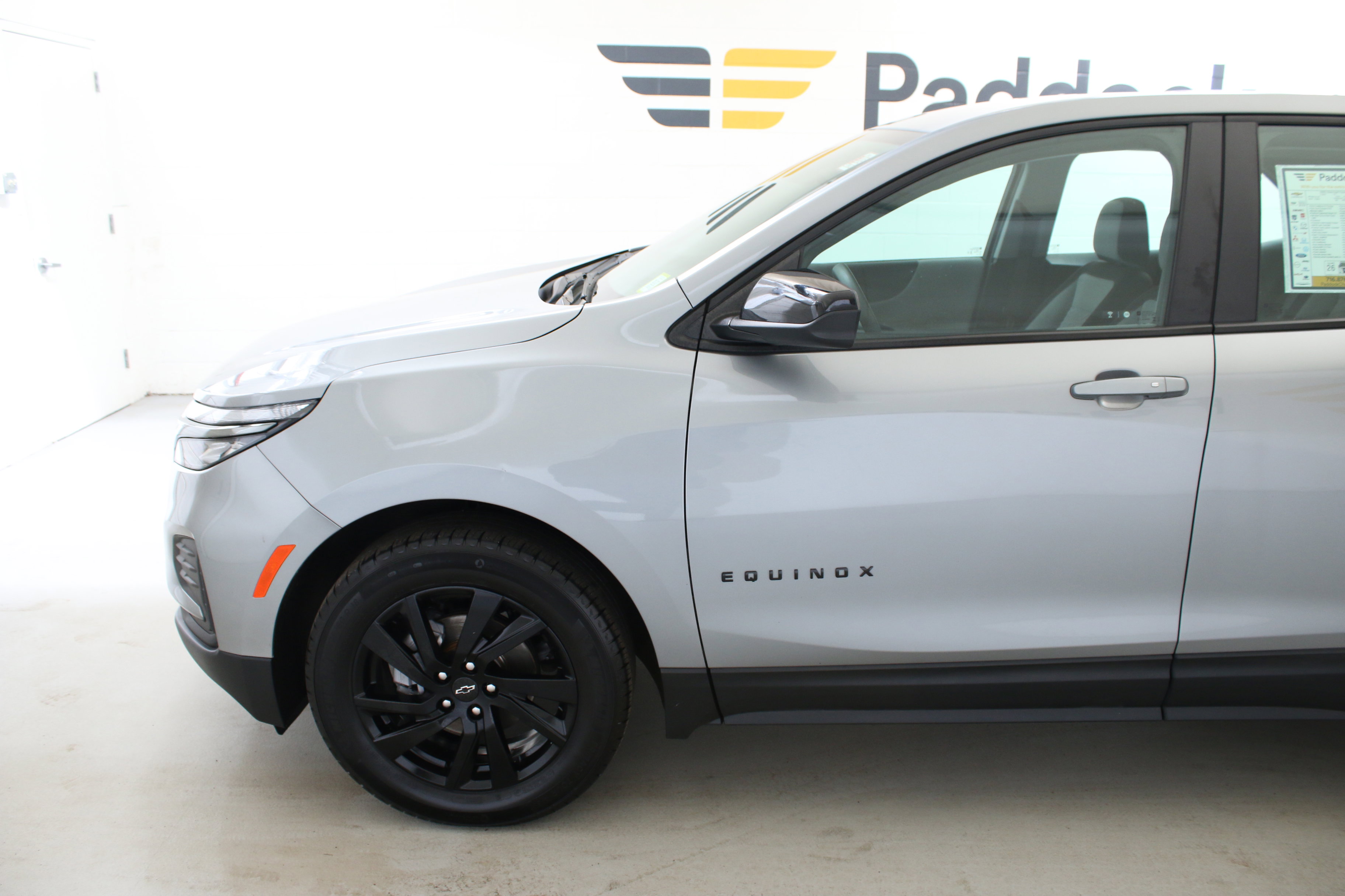 Used 2023 Chevrolet Equinox LS w/ Midnight Edition image 4