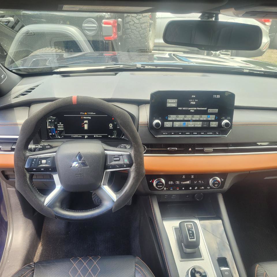 Used 2022 Mitsubishi Outlander SEL AWD/4WD image 16