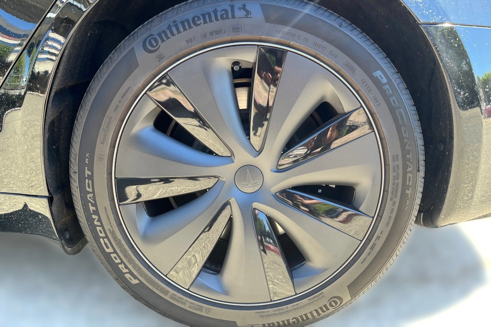 Used 2023 Tesla Model S Standard Range AWD/4WD image 5