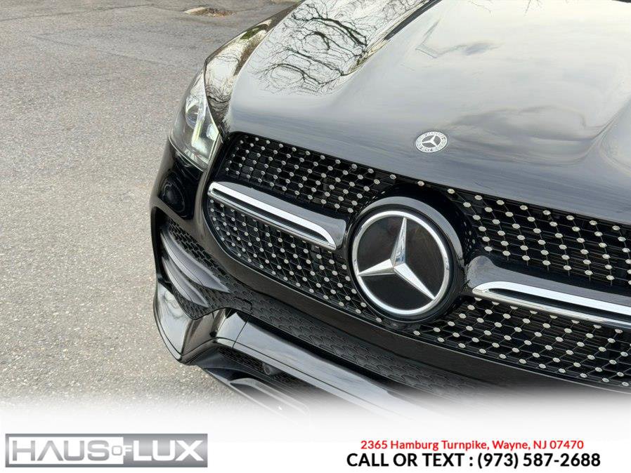 Used 2020 Mercedes-Benz GLE 350 4MATIC w/ AMG Line Exterior image 6