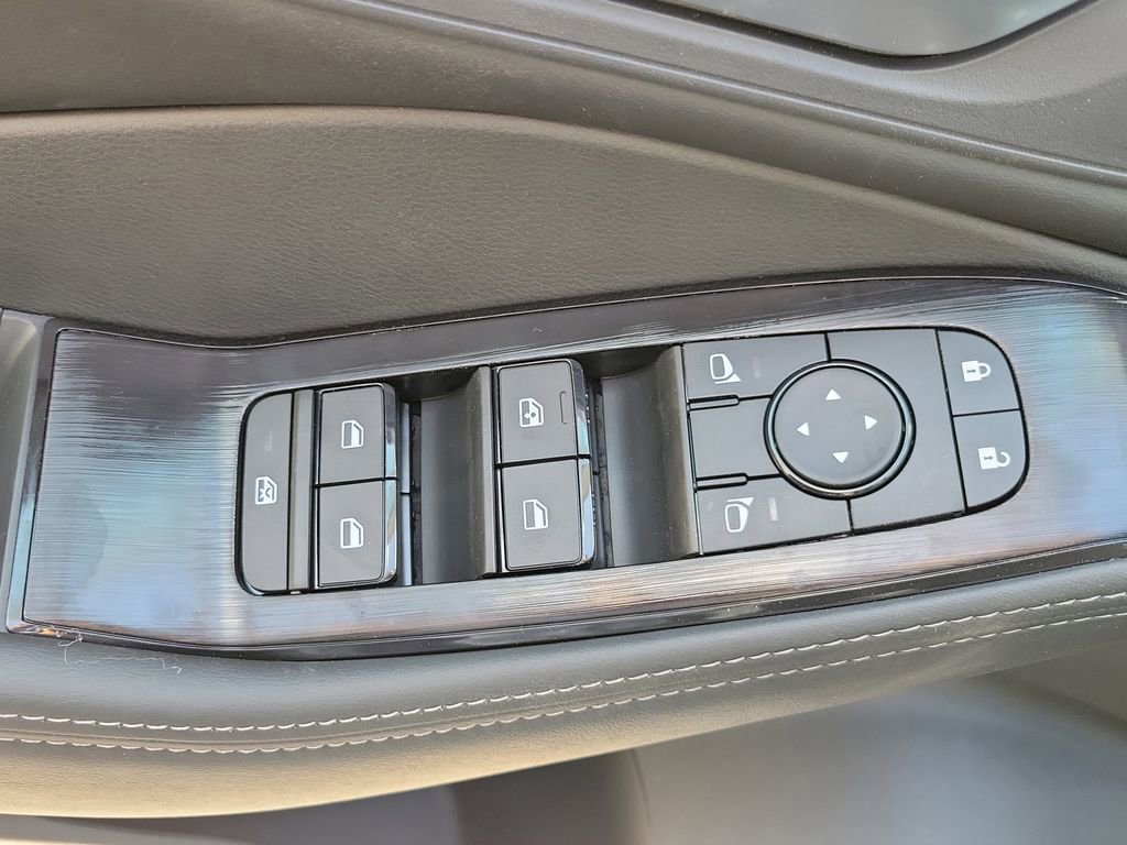 New 2026 Nissan Rogue SV FWD image 22