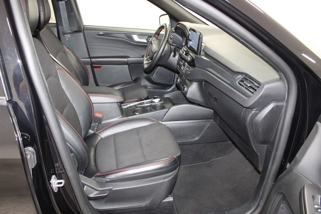 Used 2025 Ford Escape ST-Line AWD/4WD image 26
