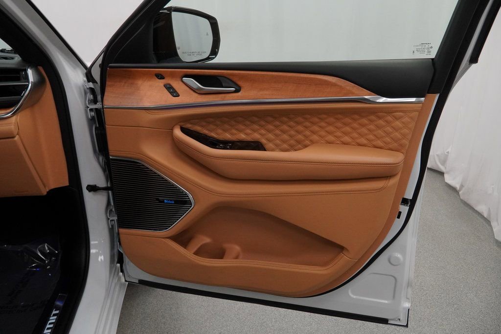 Certified 2024 Jeep Grand Cherokee L Summit image 50