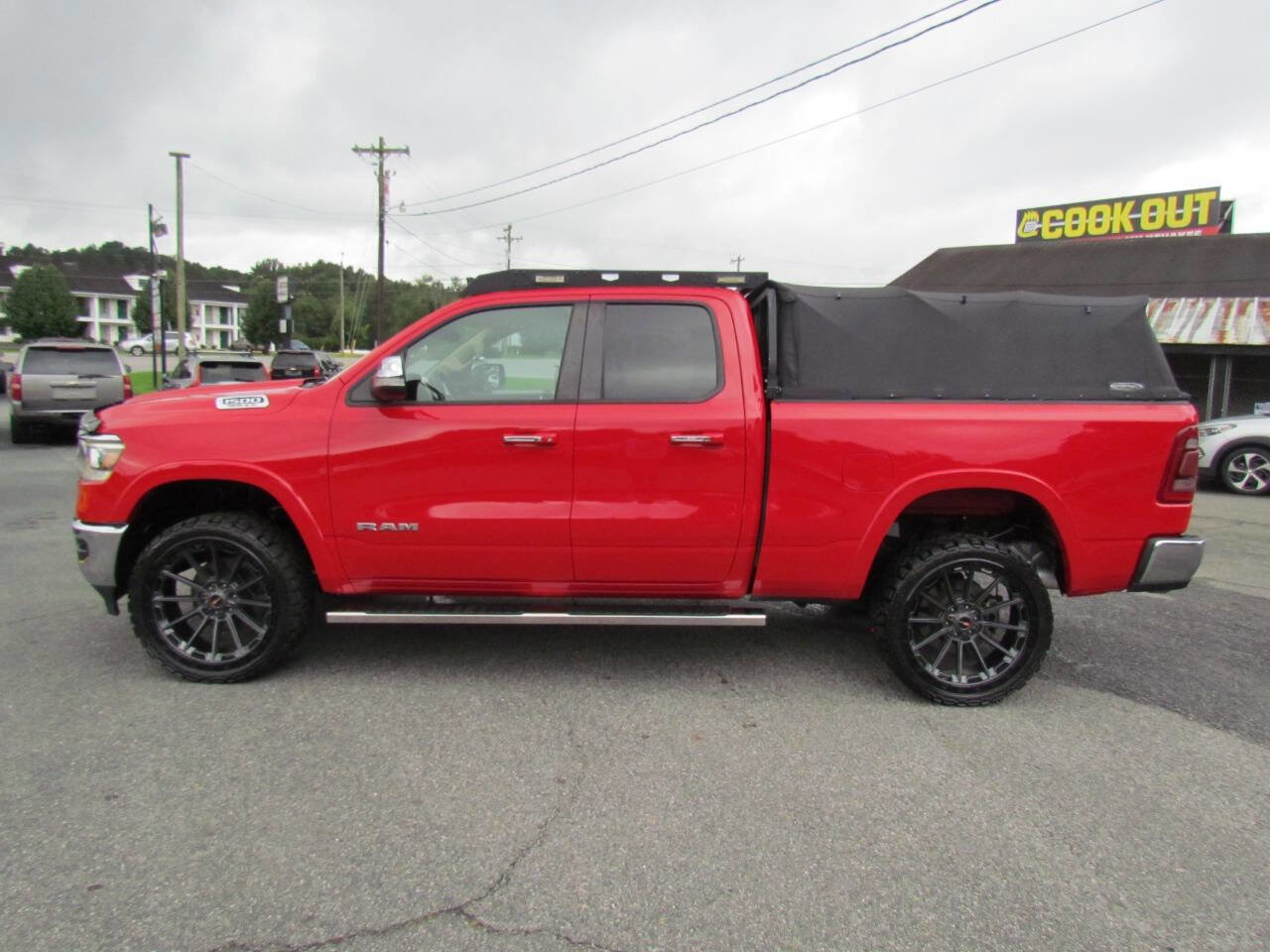 Used 2019 RAM 1500 Laramie image 4