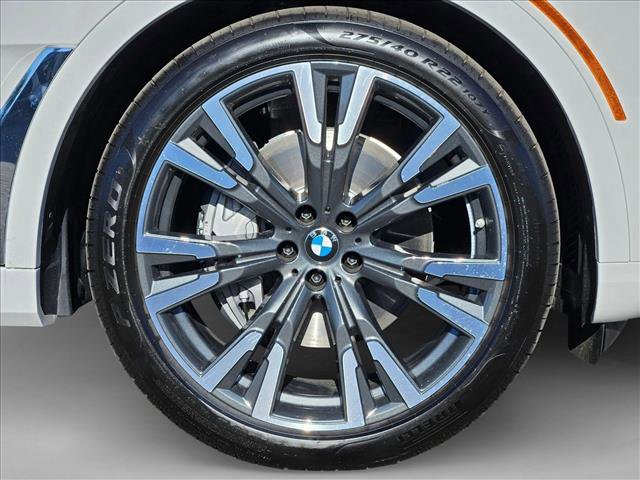 New 2026 BMW X7 xDrive40i w/ Premium Package image 10