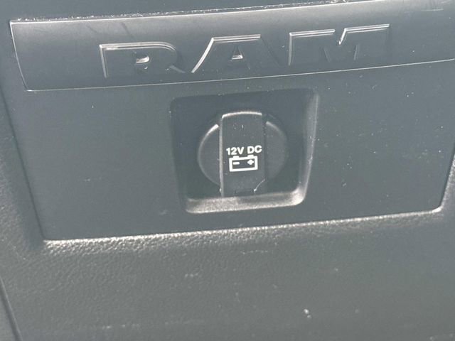 Used 2018 RAM 1500 SLT AWD/4WD image 25