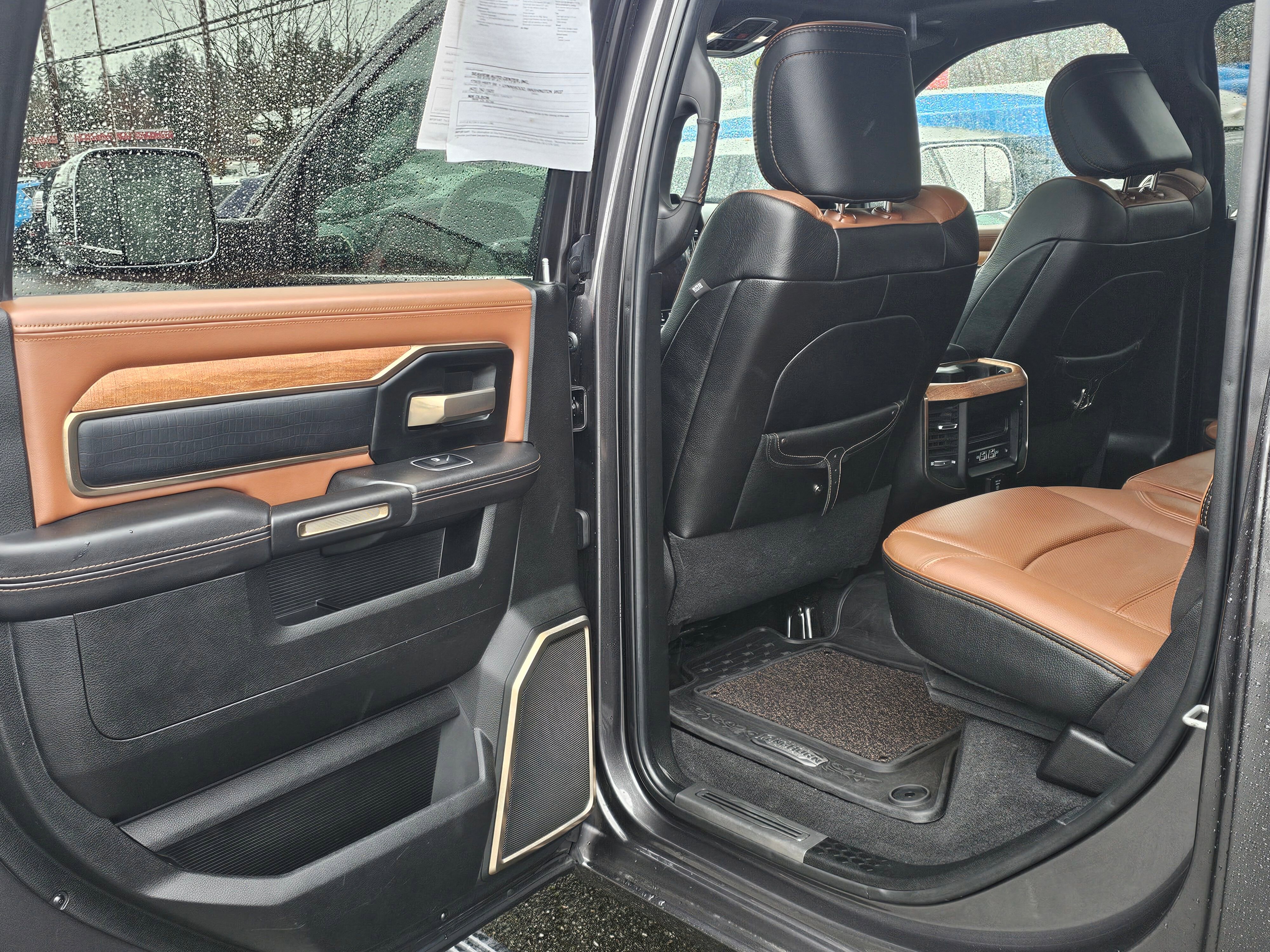 Used 2022 RAM 3500 Limited image 15