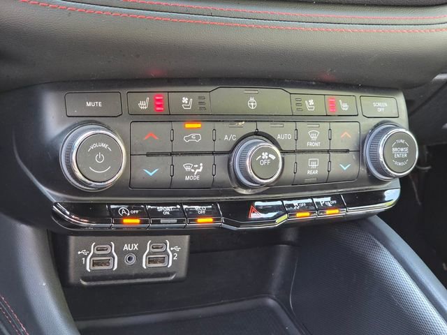 Used 2024 Dodge Durango GT image 25
