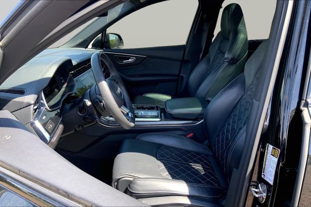 Used 2023 Audi SQ7 Prestige AWD/4WD image 17
