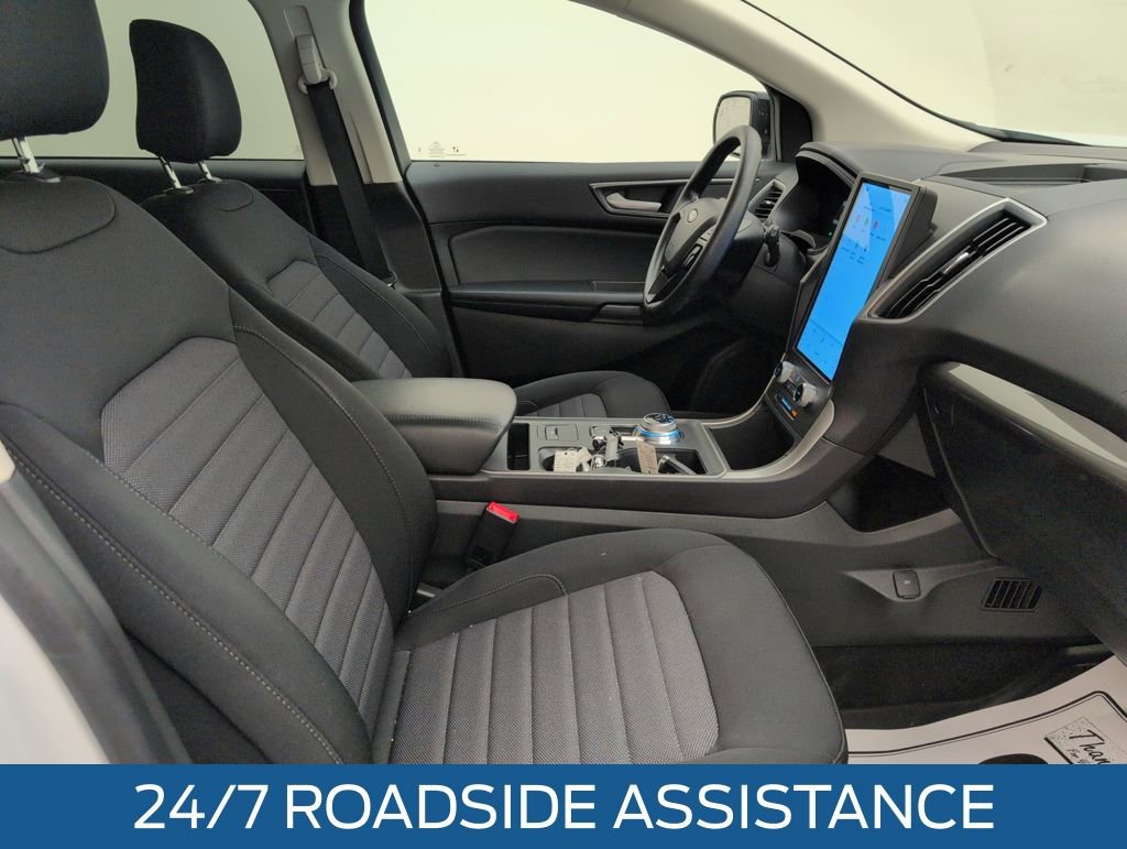Used 2024 Ford Edge SE image 14