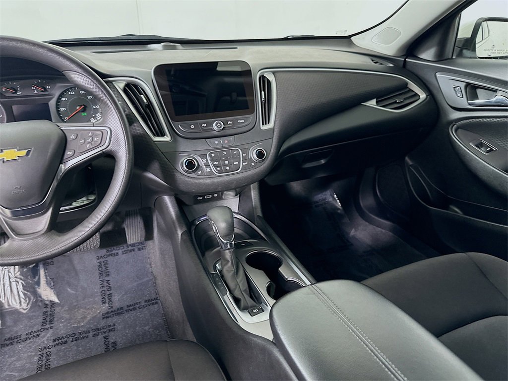 Used 2024 Chevrolet Malibu LT image 18