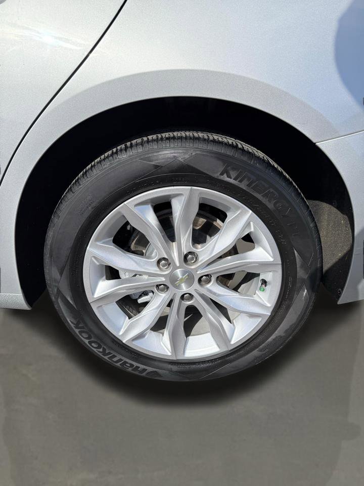 Used 2020 Chevrolet Malibu LT image 30