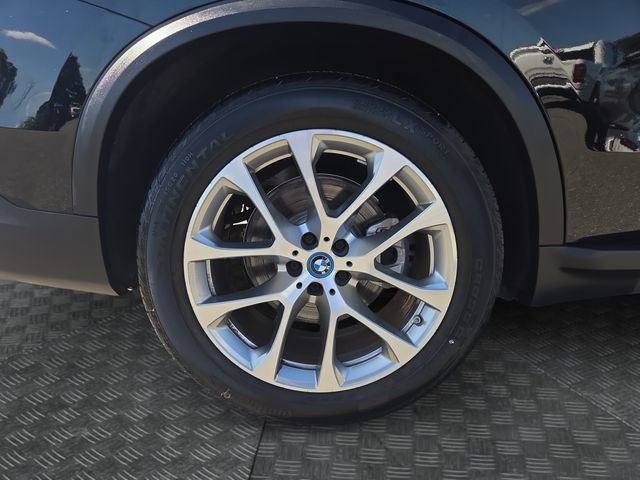 Used 2023 BMW X5 xDrive45e image 39