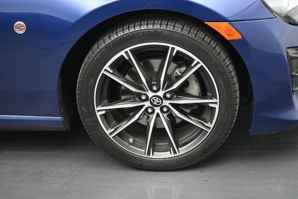 Used 2020 Toyota 86 RWD image 19
