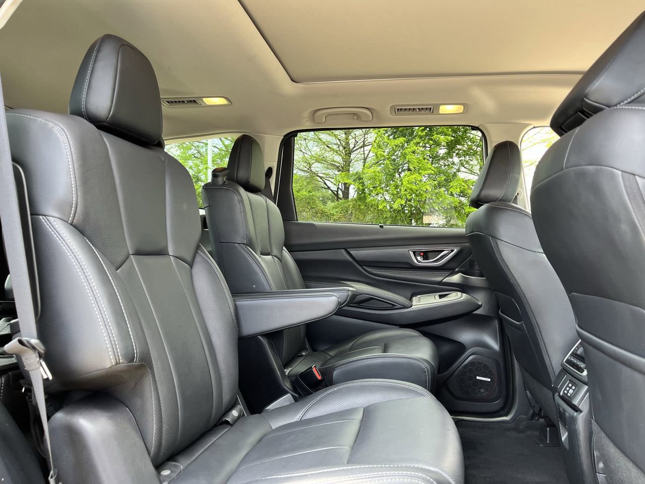 Used 2023 Subaru Ascent Limited w/ Technology Package image 28