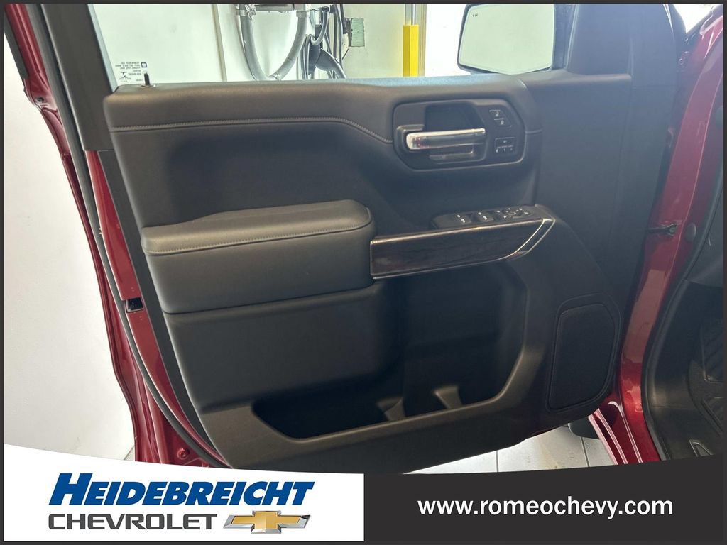 Certified 2022 Chevrolet Silverado 1500 LTZ AWD/4WD image 10