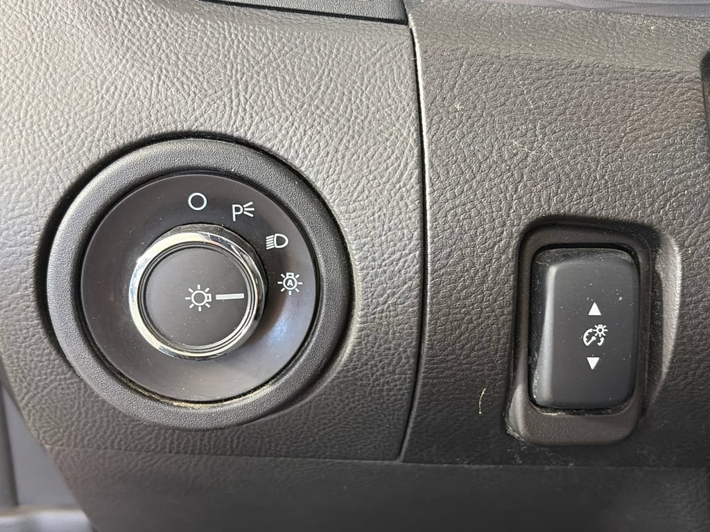 Used 2014 Ford Taurus SEL w/ Equipment Group 201A AWD/4WD image 23