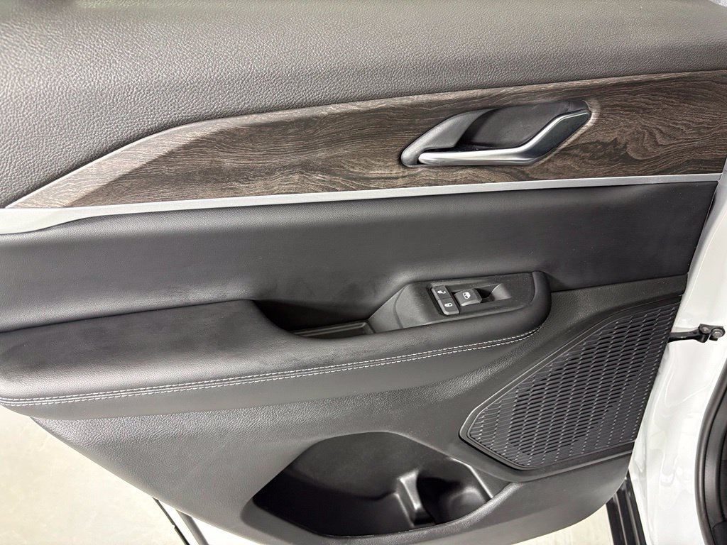New 2027 Jeep Grand Cherokee Altitude AWD/4WD image 35