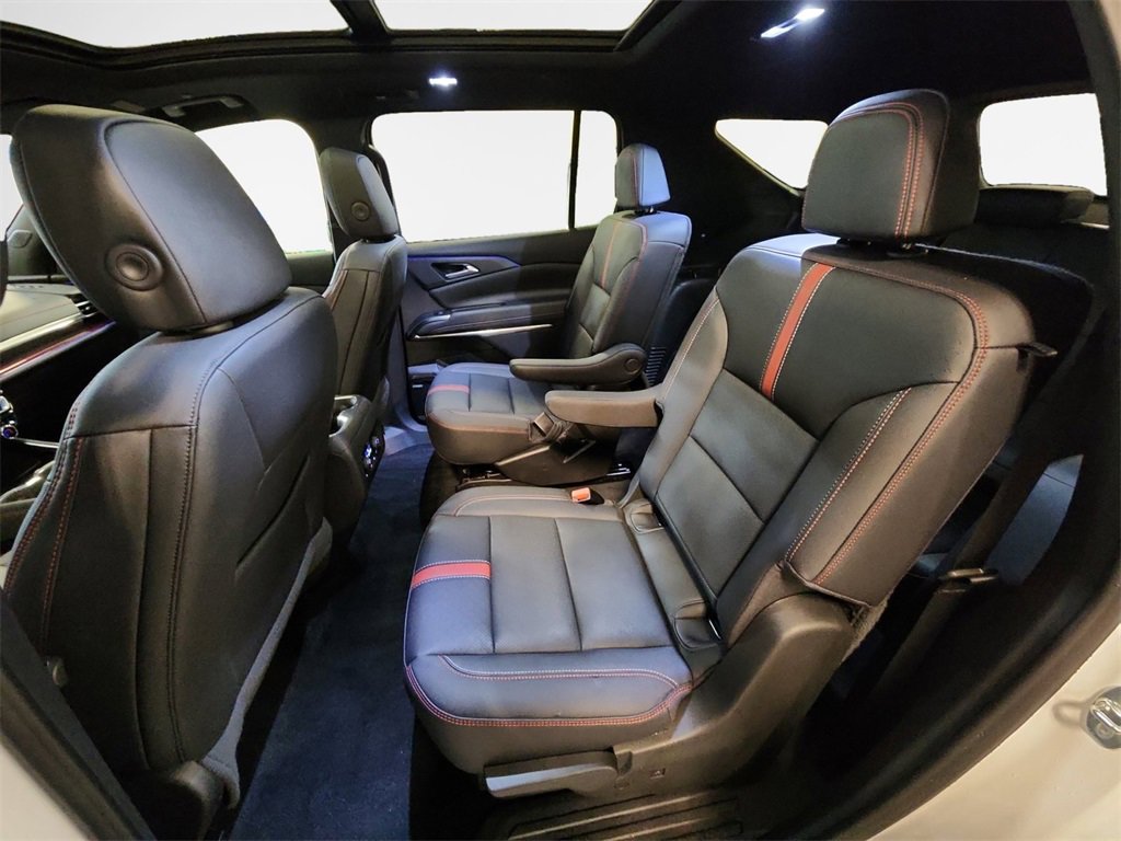 Certified 2024 Chevrolet Traverse RS w/ LPO, Floor Liner Package image 24