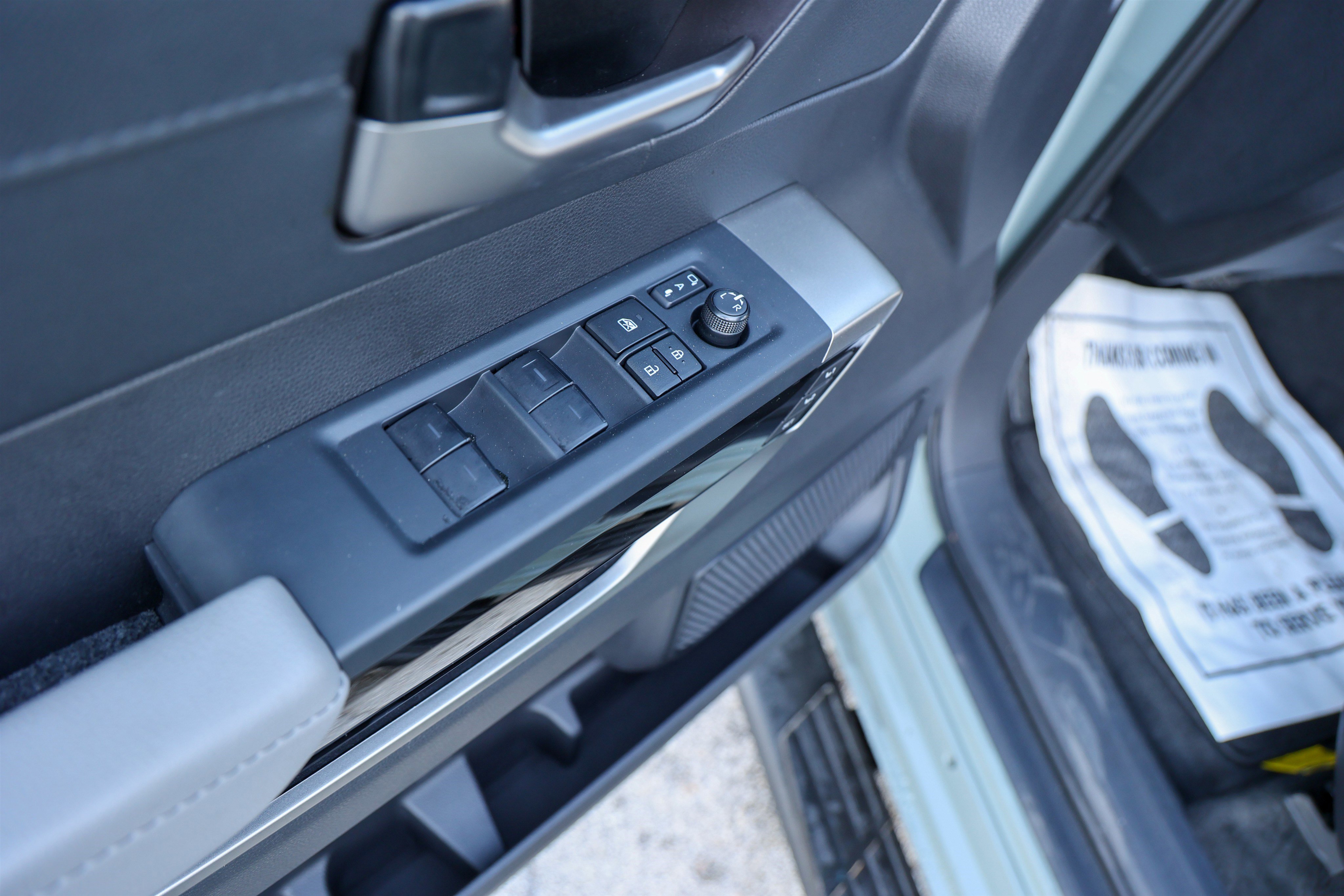 Certified 2026 Toyota Tundra Limited w/ Power Package image 40