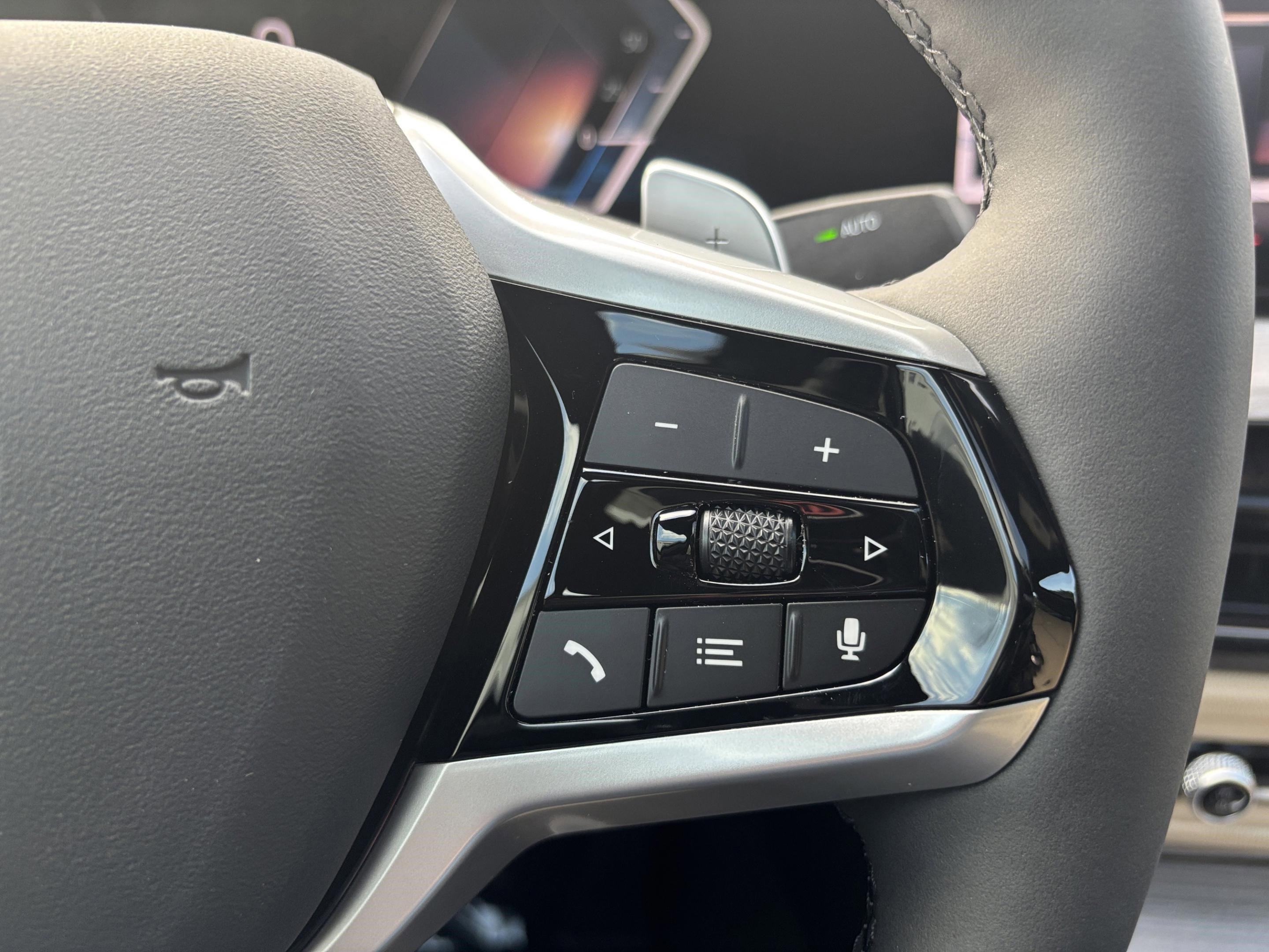 Used 2026 BMW 330i xDrive Sedan w/ Convenience Package image 10