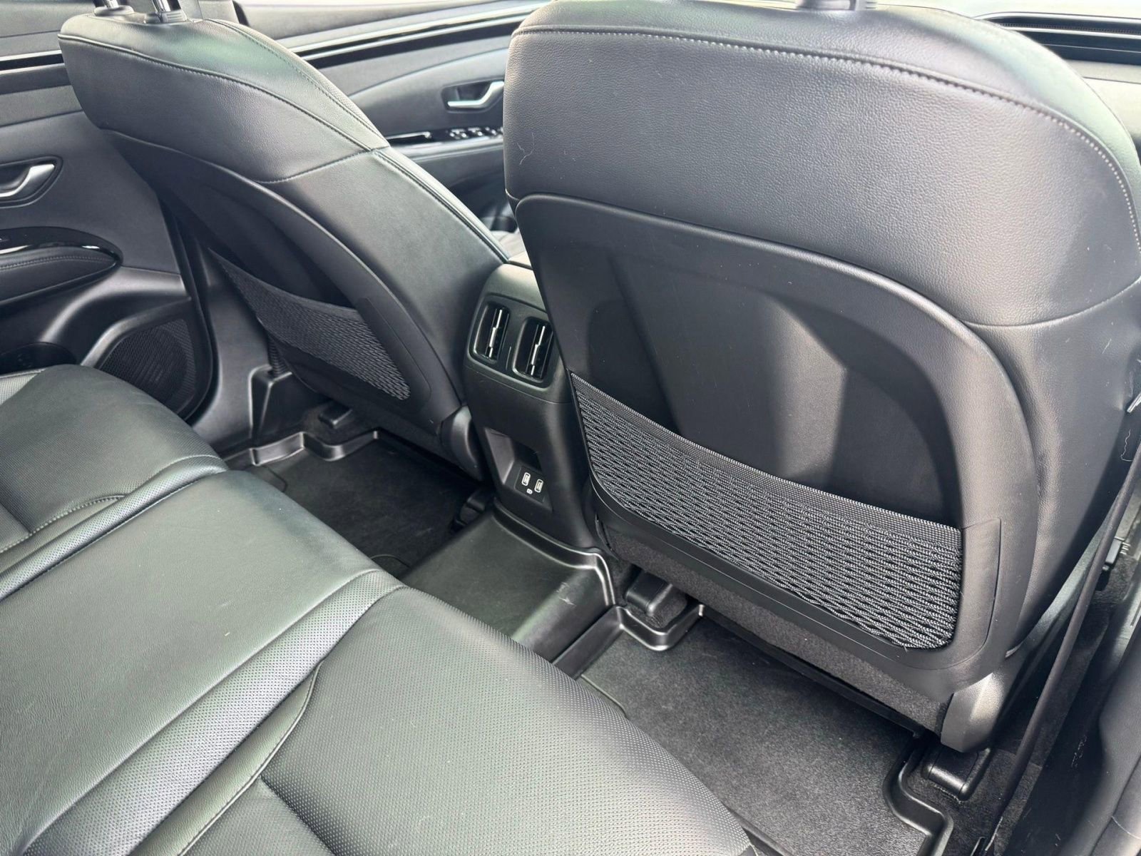 Used 2023 Hyundai Tucson Limited AWD/4WD image 18