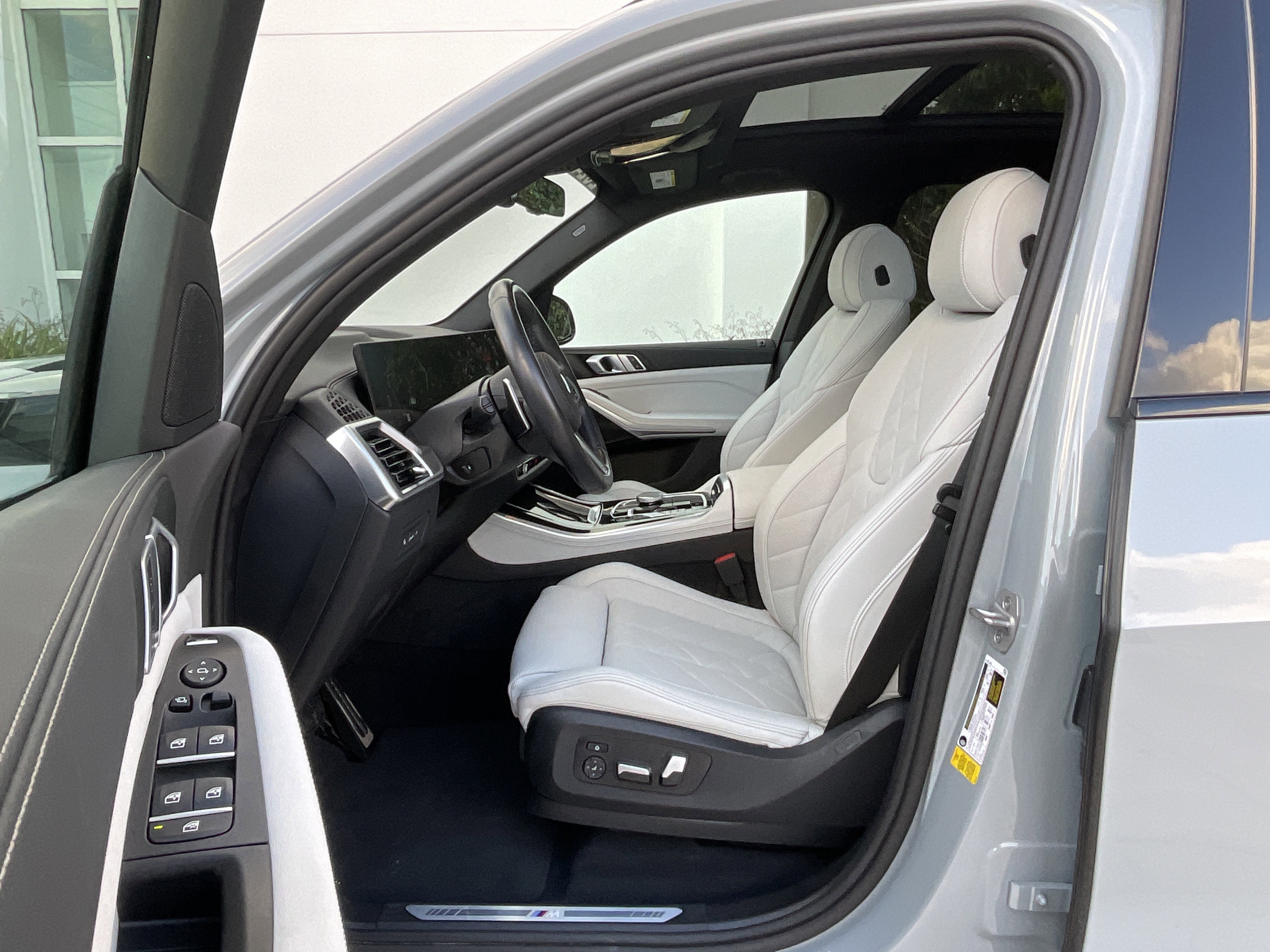 Certified 2024 BMW X5 sDrive40i w/ M Sport Package image 10