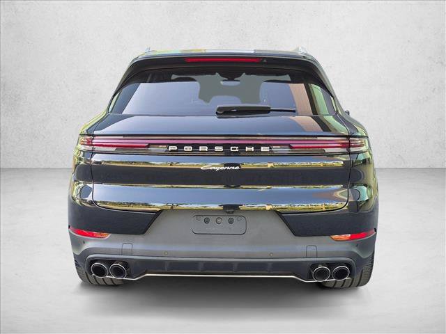 Used 2025 Porsche Cayenne AWD/4WD image 7