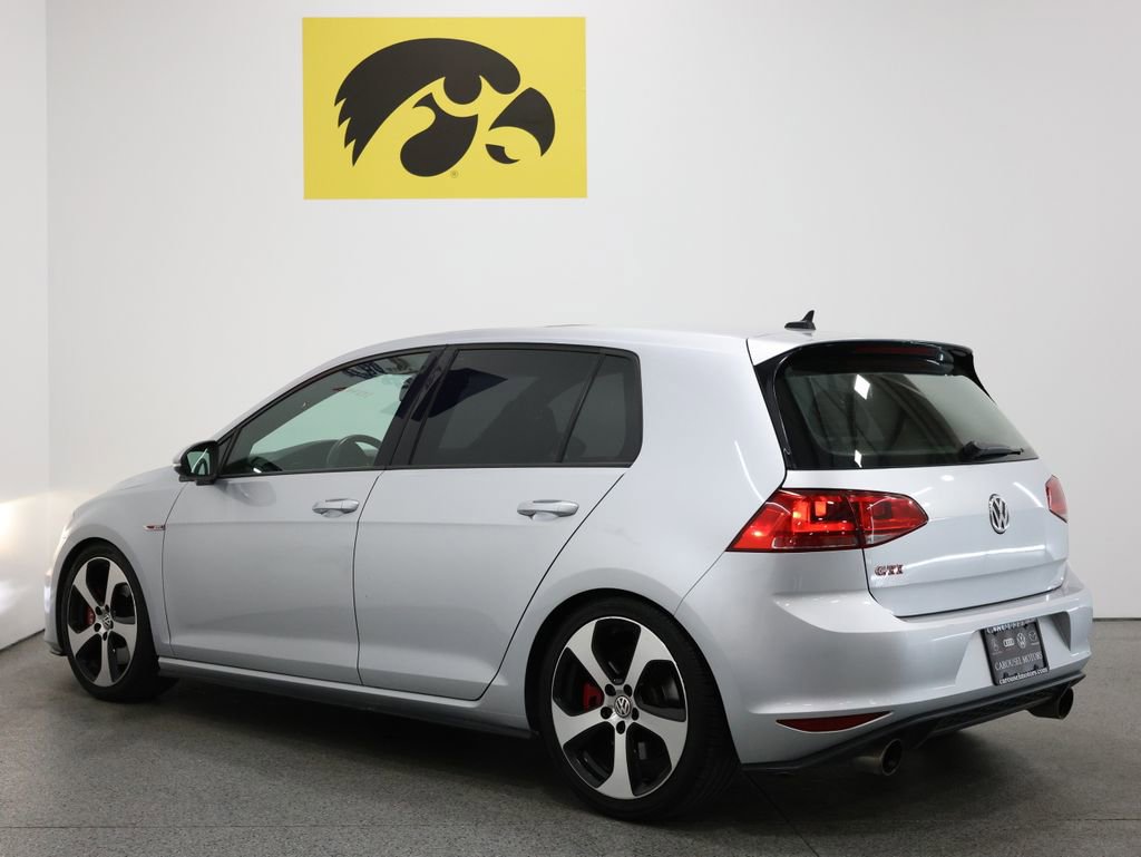 Used 2017 Volkswagen GTI SE FWD image 9