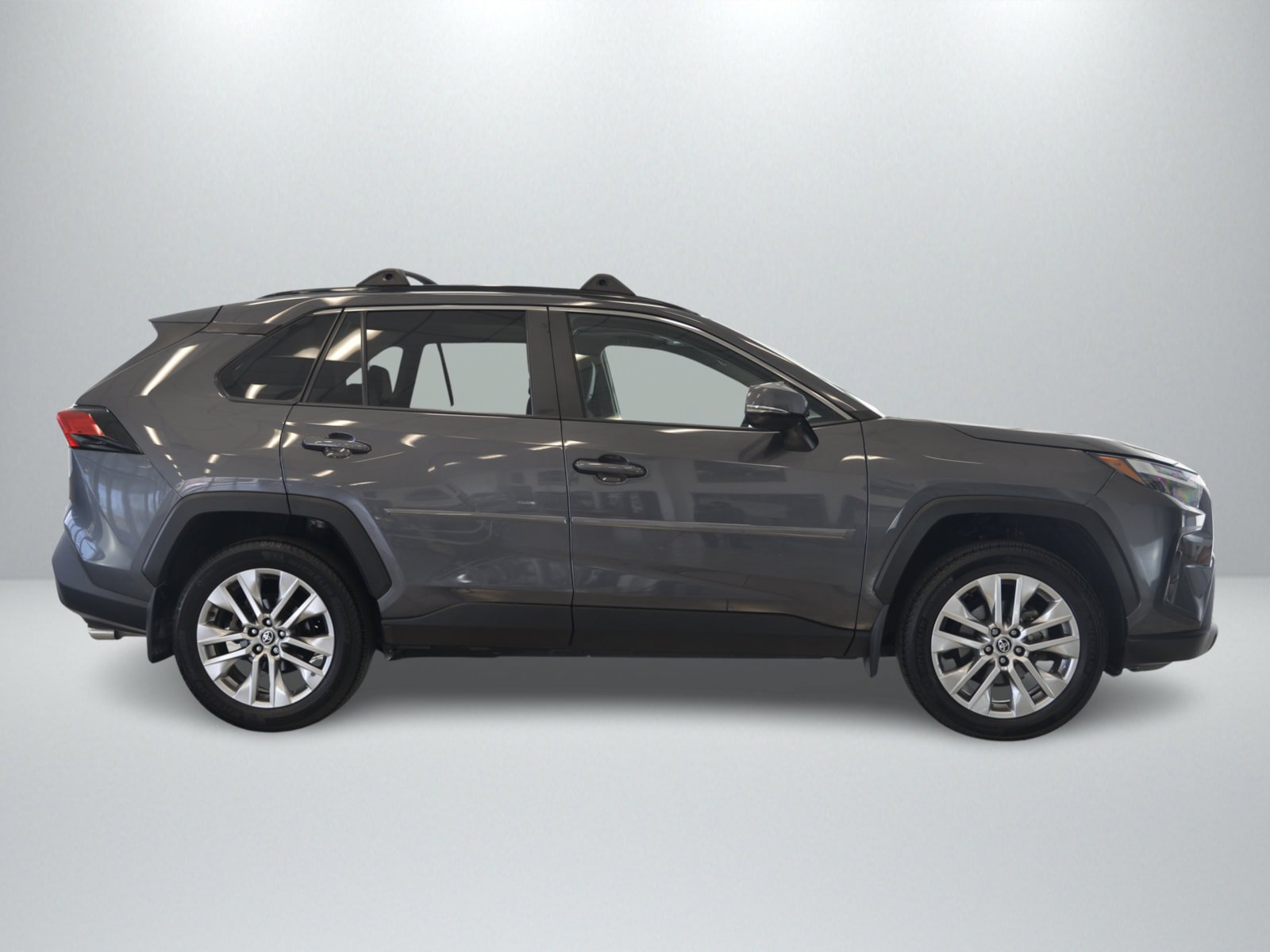 Used 2024 Toyota RAV4 XLE Premium w/ Weather Package AWD/4WD image 6