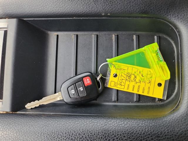 Used 2020 Toyota Tundra SR5 w/ SR5 Convenience Package image 30