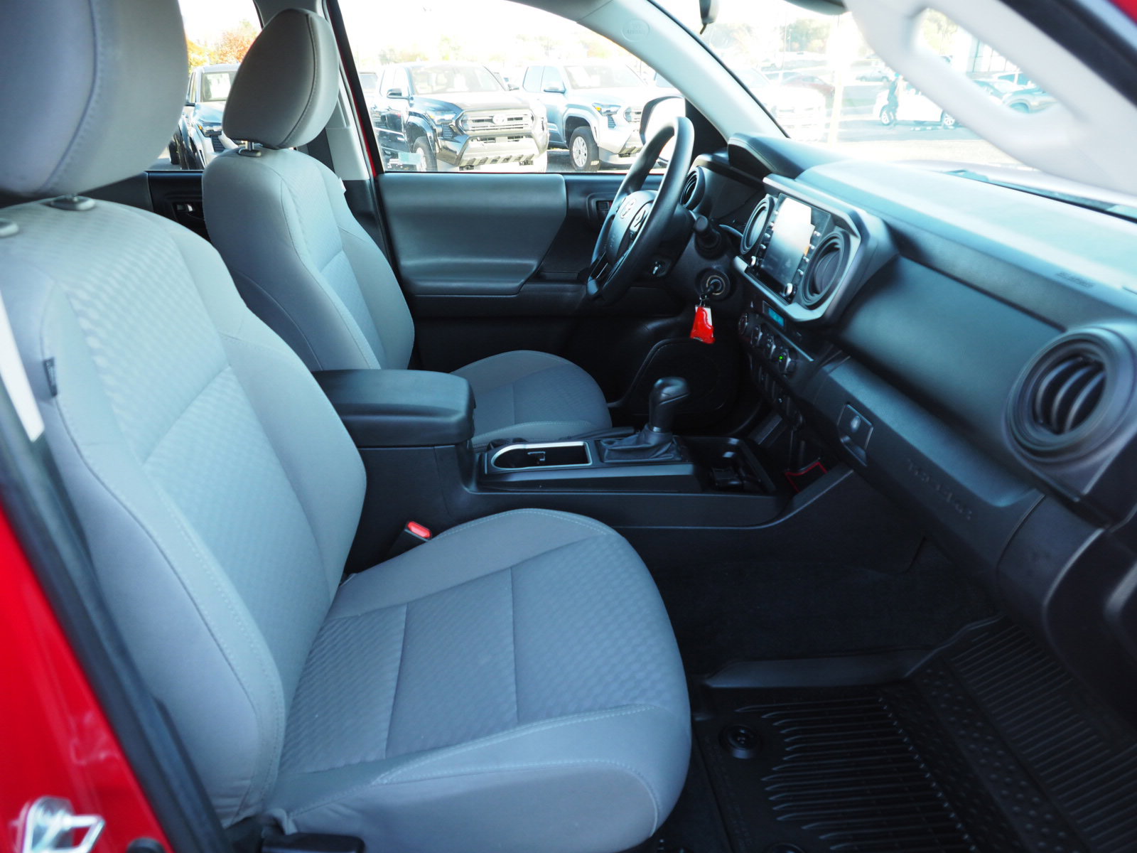 Used 2022 Toyota Tacoma SR image 24