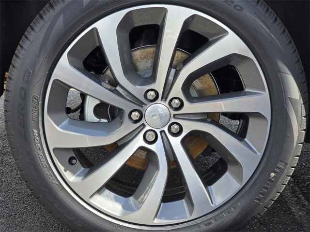 New 2025 Land Rover Discovery Sport S image 43