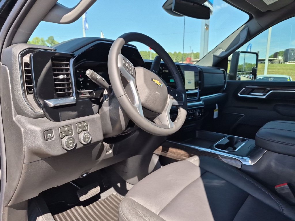 New 2026 Chevrolet Silverado 3500 LT w/ All Star Edition AWD/4WD image 16
