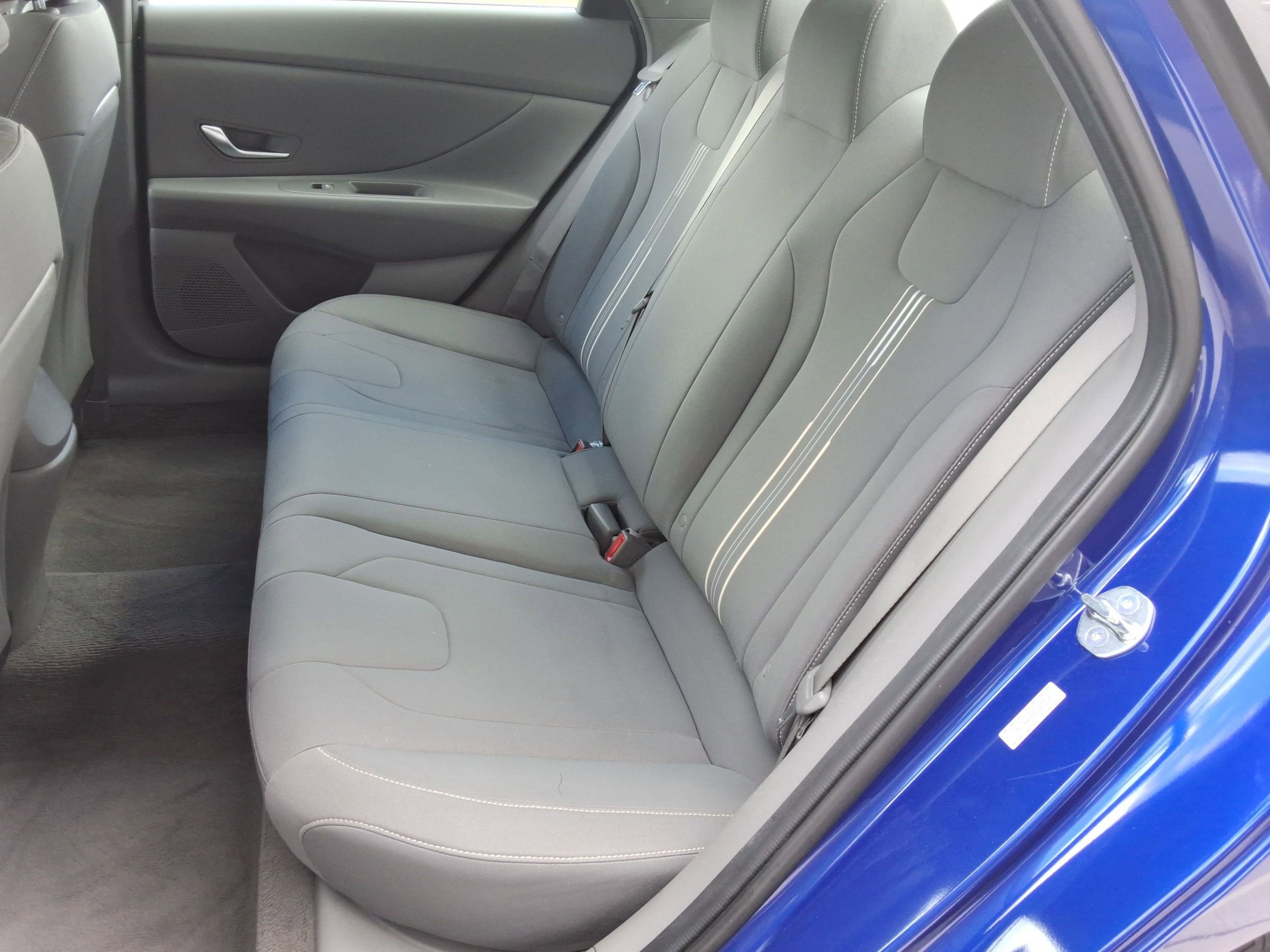 Used 2023 Hyundai Elantra SEL image 28