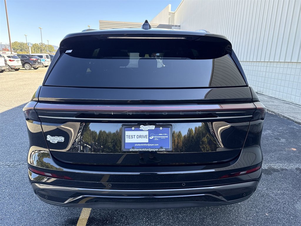 Used 2024 Lincoln Nautilus Reserve w/ Jet Appearance Package (87T) image 6