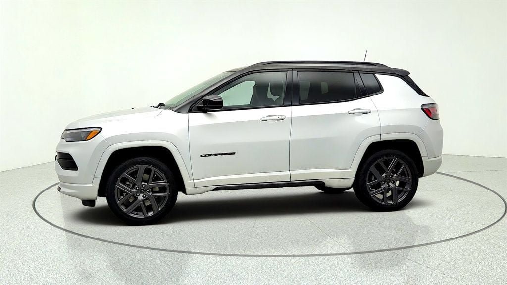 Used 2025 Jeep Compass Limited w/ High Altitude Package AWD/4WD image 8