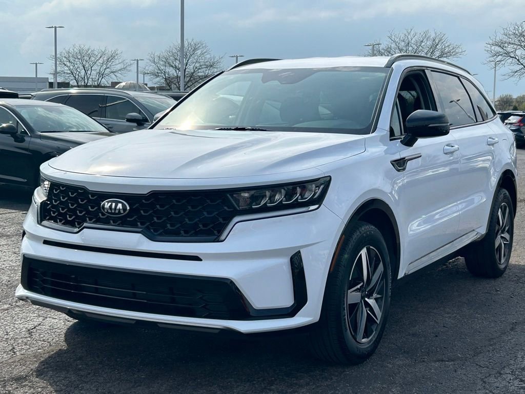 Certified 2021 Kia Sorento S image 3