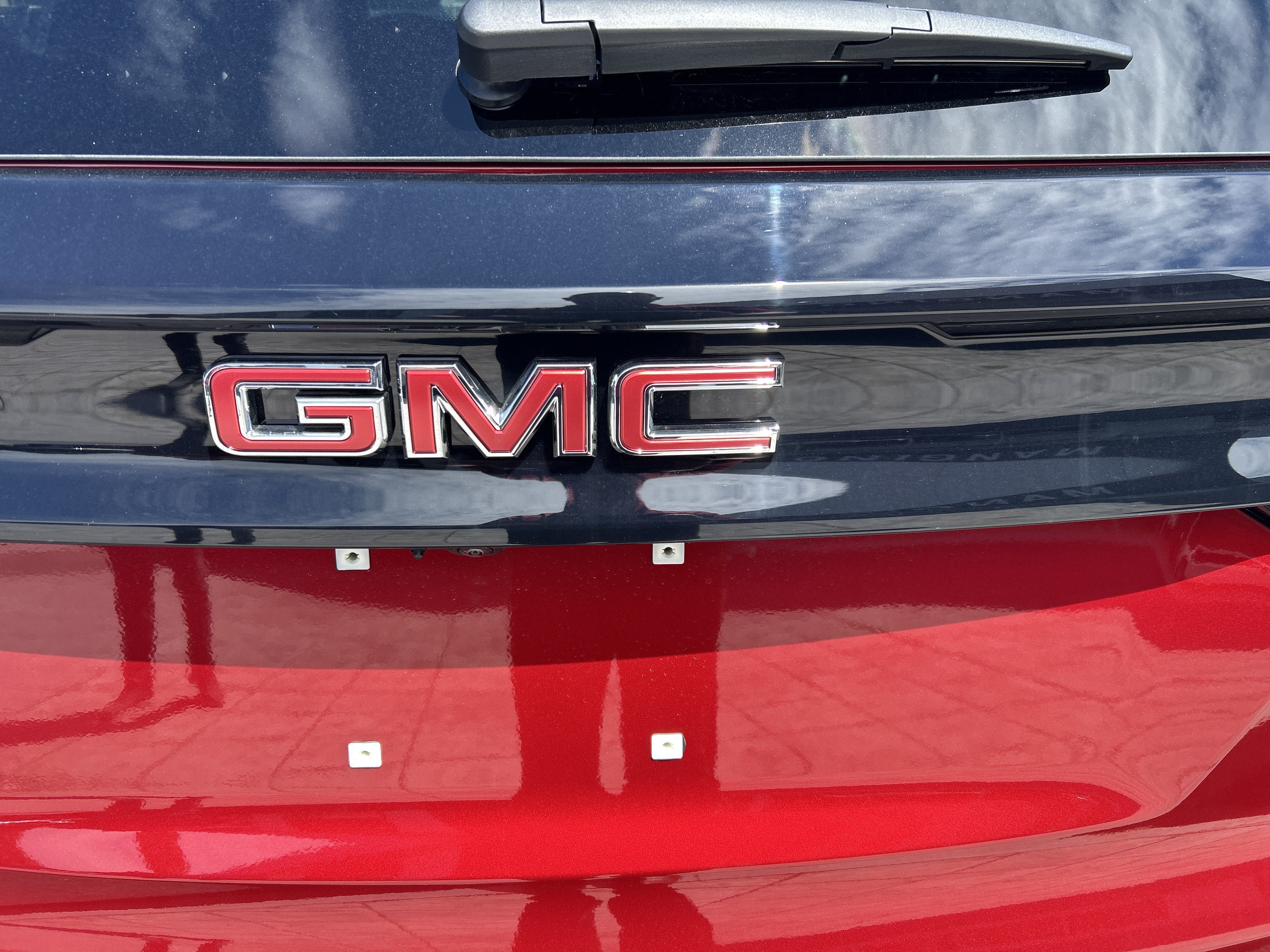 New 2026 GMC Acadia AT4 w/ Luxury Package AWD/4WD image 8