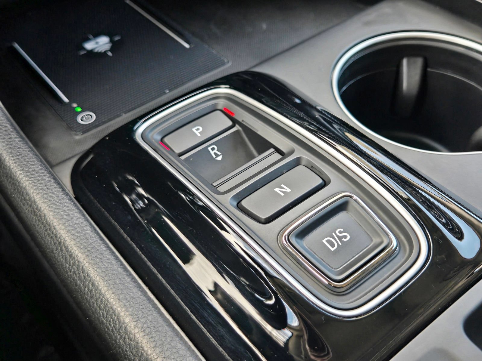 Certified 2025 Honda Pilot Touring image 23