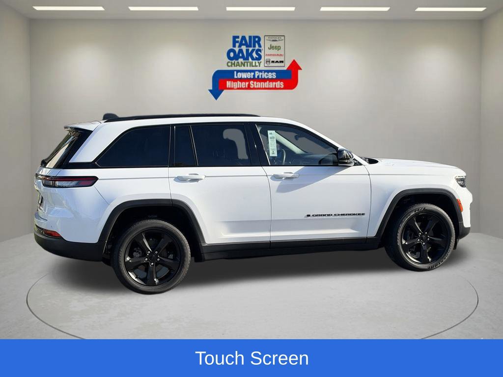 Certified 2023 Jeep Grand Cherokee Altitude AWD/4WD image 7