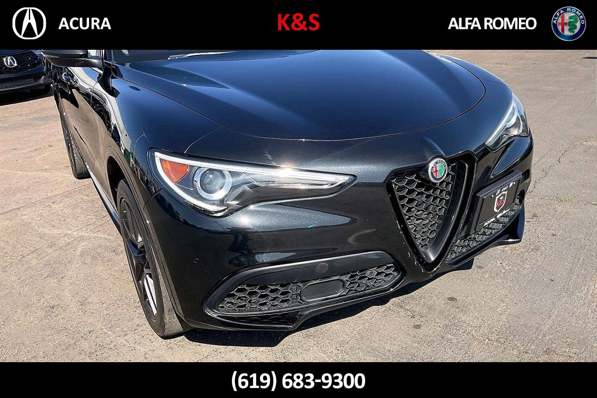Used 2020 Alfa Romeo Stelvio Sport w/ Quick Order Package 22K Sport image 8