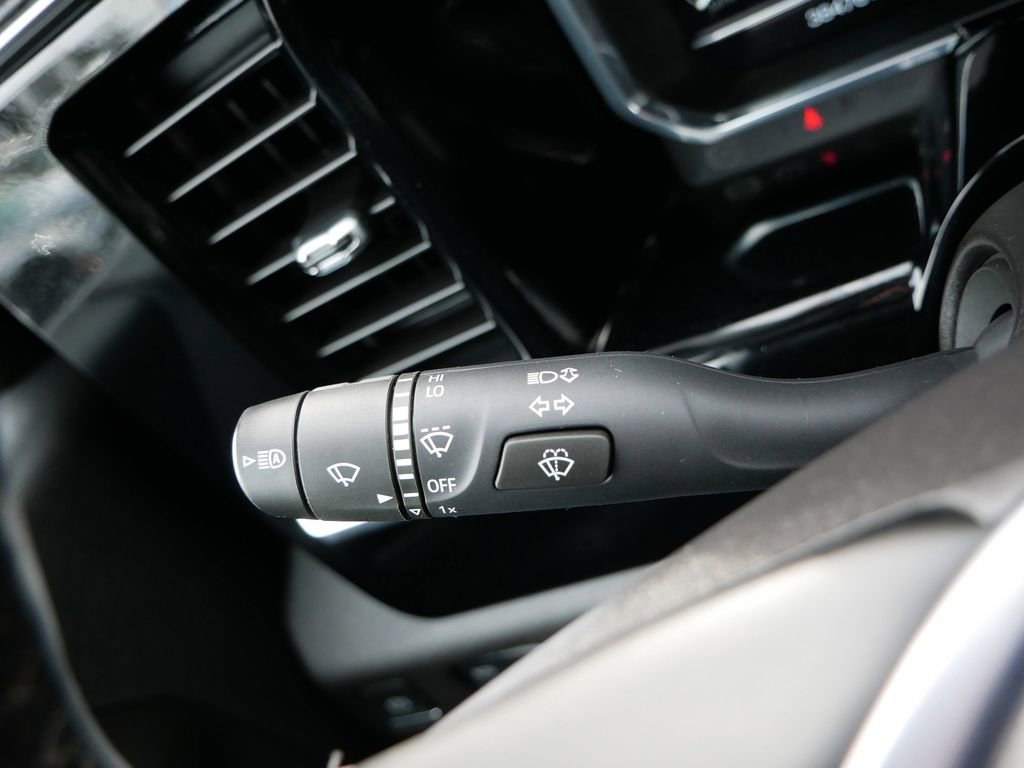 Used 2024 GMC Sierra 1500 Elevation image 24