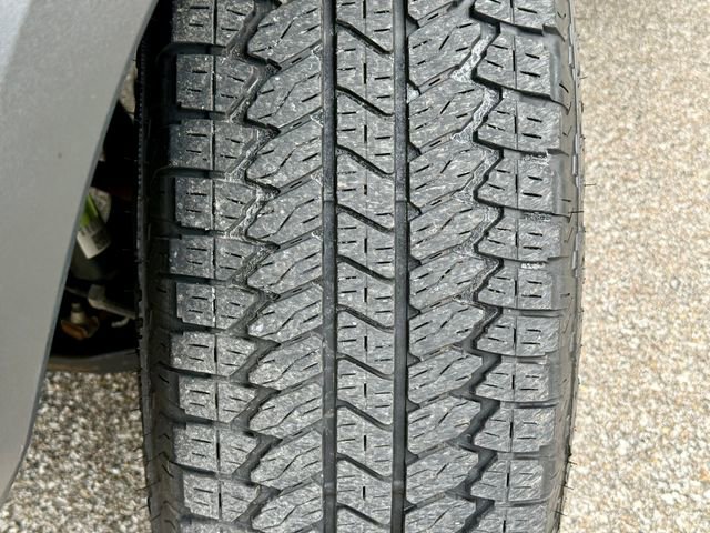 Used 2024 Chevrolet Colorado Trail Boss w/ Technology Package image 26