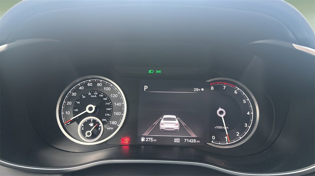 Used 2023 Genesis G70 2.0T image 18