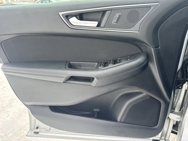 Used 2019 Ford Edge SE image 20