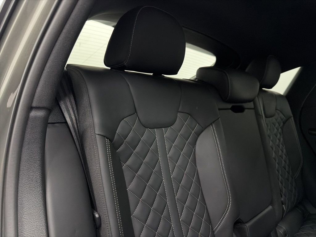 Used 2024 Audi SQ5 Premium Plus w/ Premium Plus Package image 27